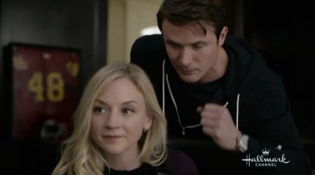 Любовь без участия (2016) Любовь без участия (2016)