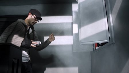 Он наблюдает (2016) Он наблюдает (2016)