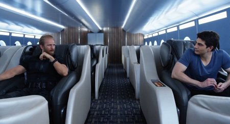 Затерянные в Тихом океане (2016) Затерянные в Тихом океане (2016)