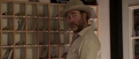 Бесценная (2016) Бесценная (2016)