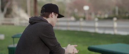 Под Личиной (2016)