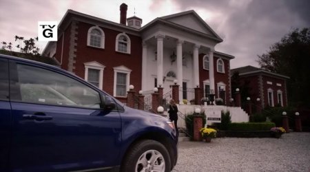 Загадочная гаражная распродажа: Смертельная комната (2015)